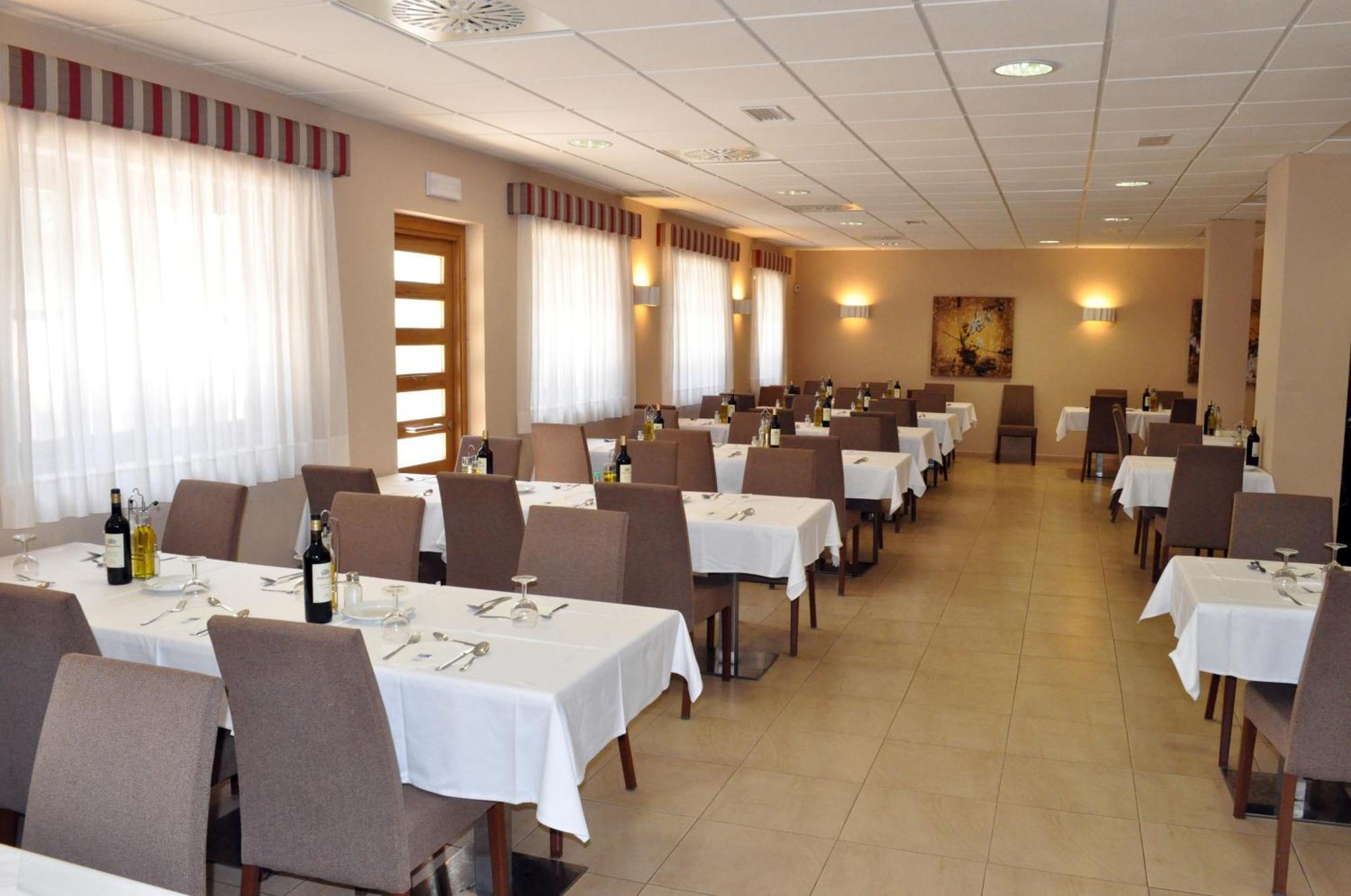 Confluent Health Resort Cofrentes Bagian luar foto